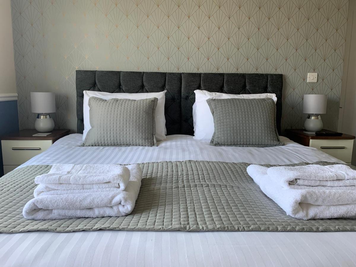 The Headlands Hotel Scarborough Room photo