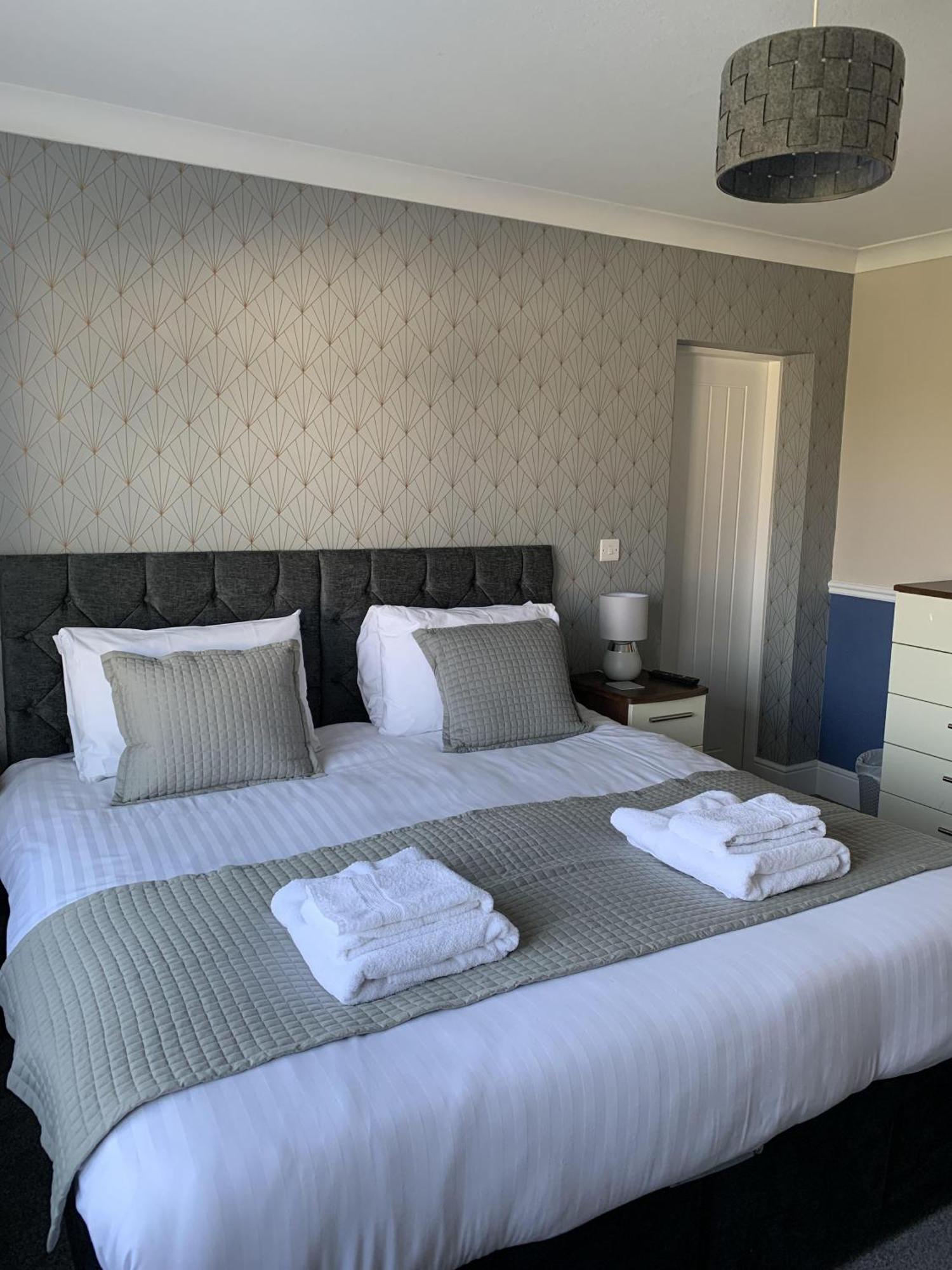 The Headlands Hotel Scarborough Room photo